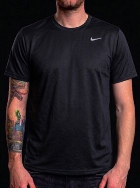 Men's Nike Dri-FIT Black Athletic T-Shirt Size L